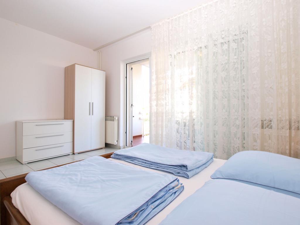 Apartments Zorka 1421 Pjescana Uvala Buitenkant foto